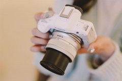 <b>相逢阳光正好的午后 EOS R50记实冬日里的温暖</b>